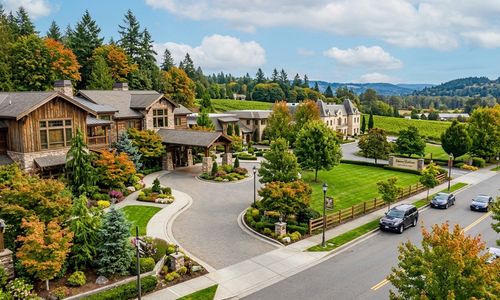 Exploring the Hollywood District and Downtown Woodinville, WA