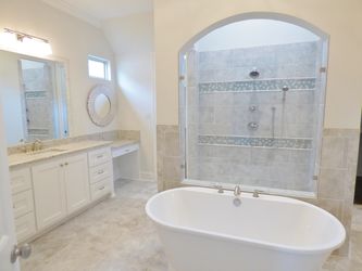 Fleur De Lis Homes photo 06