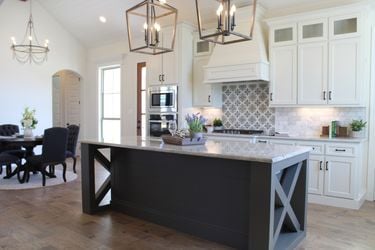 Overton Homes photo 01