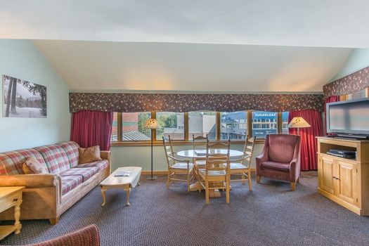 1 bedroom closed loft 1