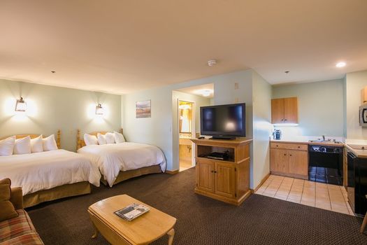 Executive Queen Hotel Kitchen