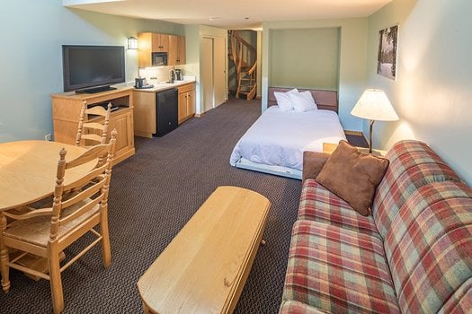 HTL 1 bedroom loft murphy bed 533