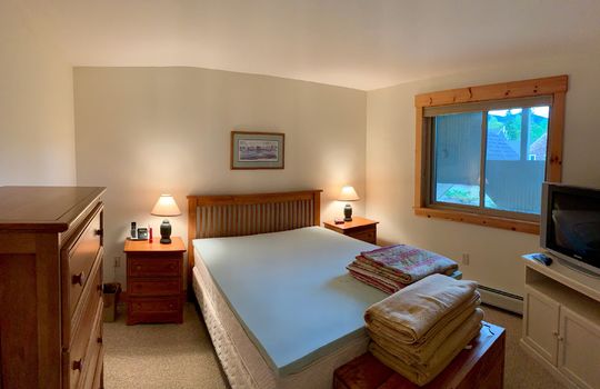 FLL 5039B bedroom