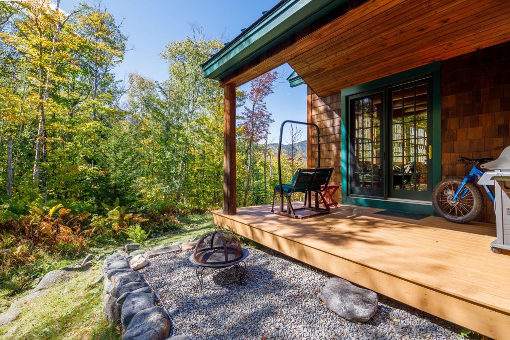 RVS 6034 back porch Mountainside Real Estate