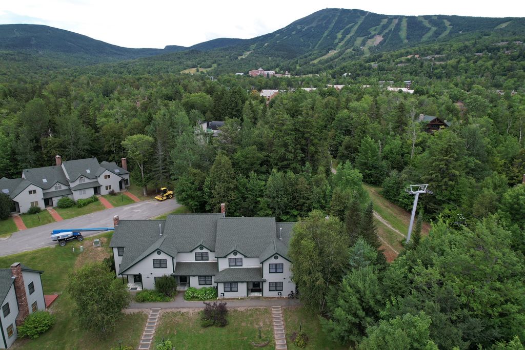 549 Spruce Creek Road Mountainside Real Estate