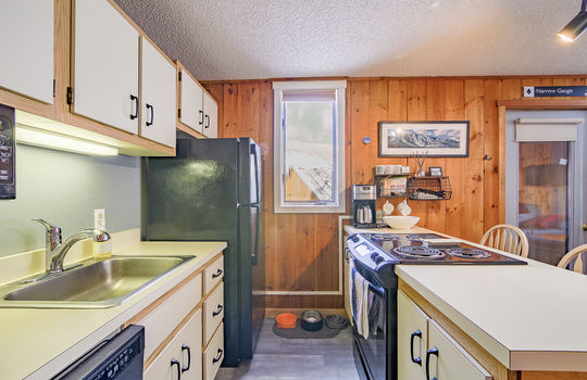 825 Birchwood 05-(ZF-4229-93178-1-005)