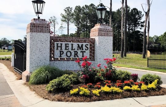 Helms Port - Entrance Sign