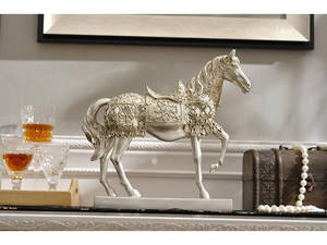 Metallic Silver Horse Sculpture - Samikshas