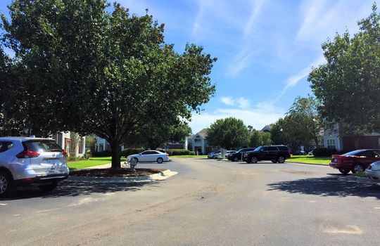 Breezwood Condominiums - Streetscape