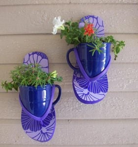 the-garden-cook-flip-flop-planters