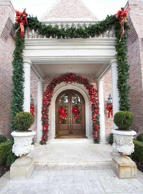 dimensional-christmas-porch-twins-design