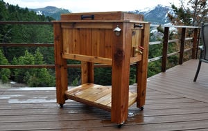 diy-pete-cedar-patio-ice-chest