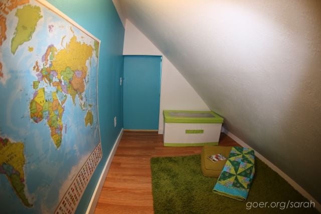 attic-space-to-hidden-playroom-i09