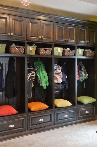 jdj-lifestyle-design-remodel-built-in-cubbies