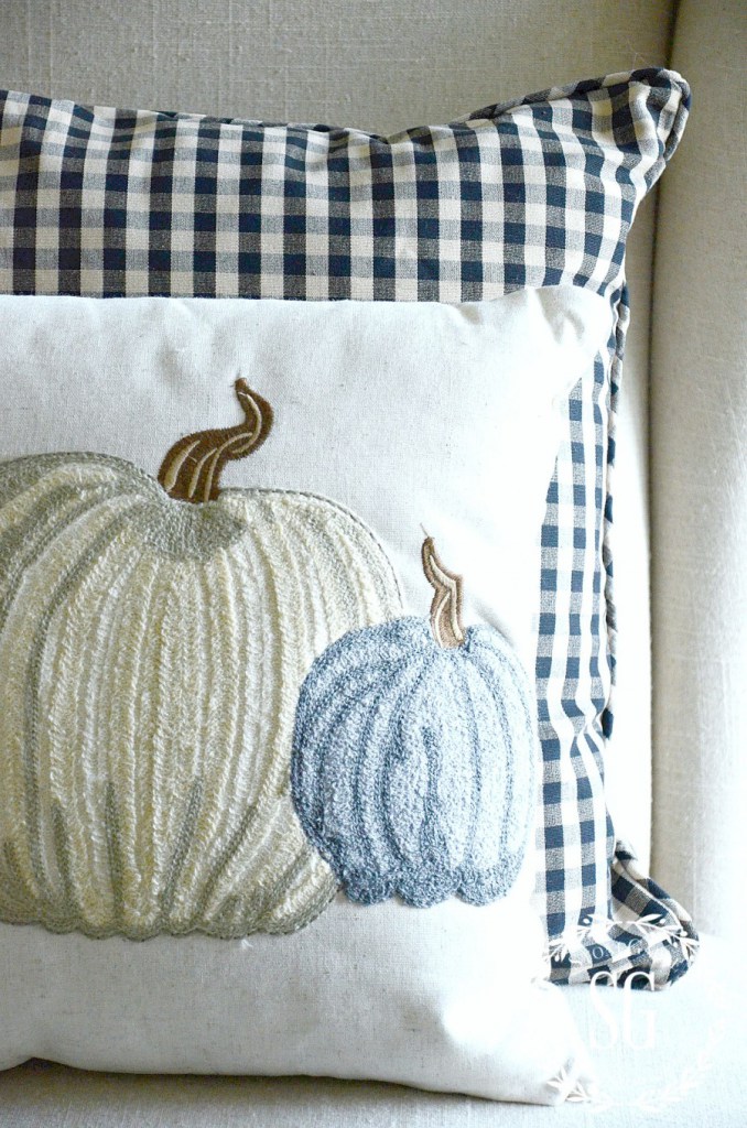 stone-gable-blog-pumpkins-pillow