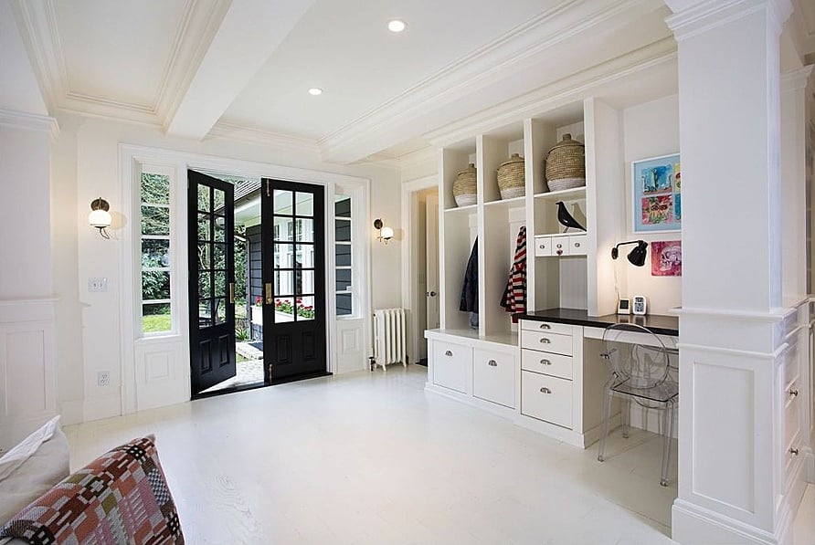 zillow-open-white-mudroom