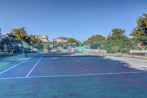 Seawatch - Tennis Courts