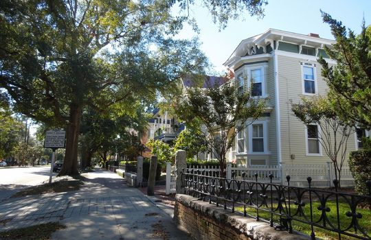 Historic District - Example Homes
