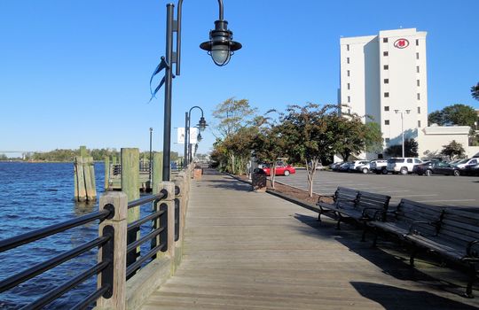 Wilmington Riverwalk Towards The Hilton
