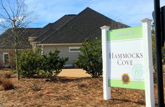 Compass Pointe - Hammocks Cove Sign