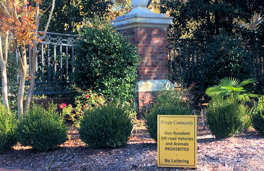 Crown Pointe - Entrance