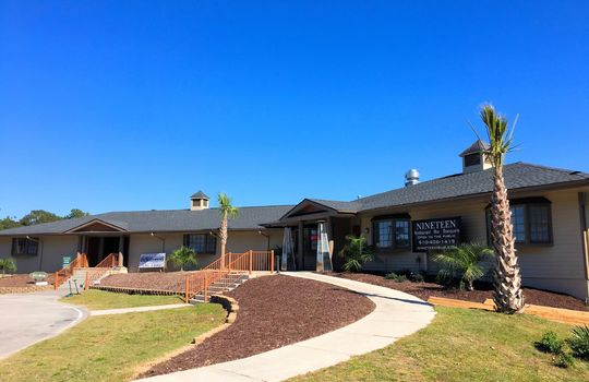 Olde Point - Clubhouse