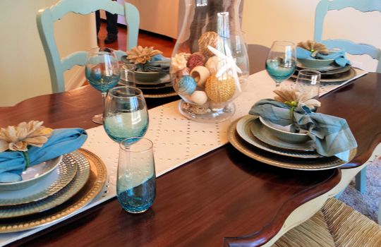 River Bluffs - Example Decor