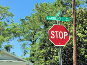 Carolina Place - Street Sign