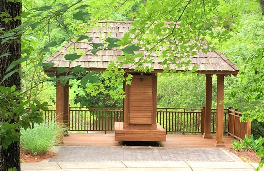 Demarest Landing - Covered Seating
