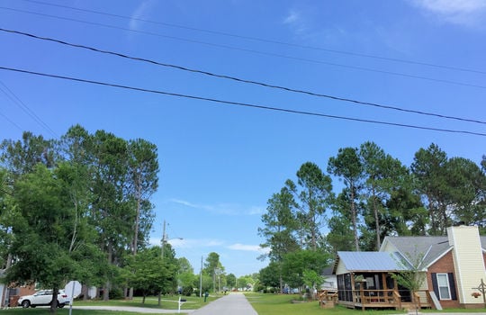 Quail Woods - Streetscape