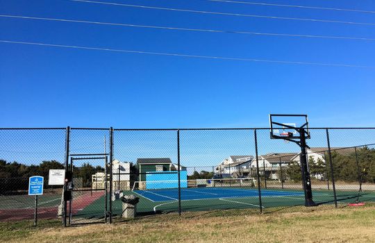 Topsail Reef - Basketball and Tennis Courts