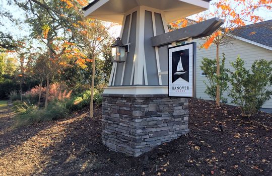 Hanover Lakes - Entrance Sign