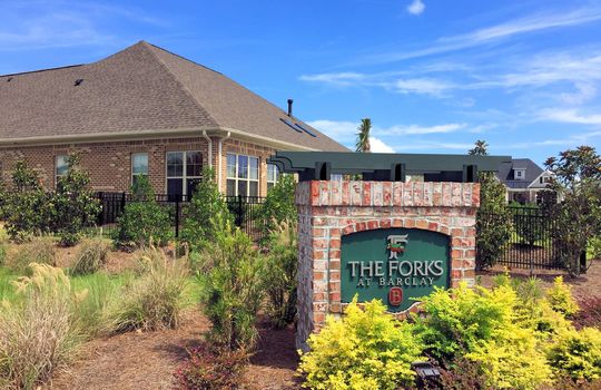The Forks at Barclay - Entrance Sign