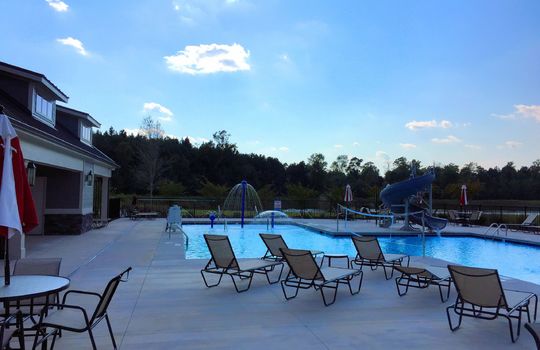 Hanover Lakes - Swimming Pool