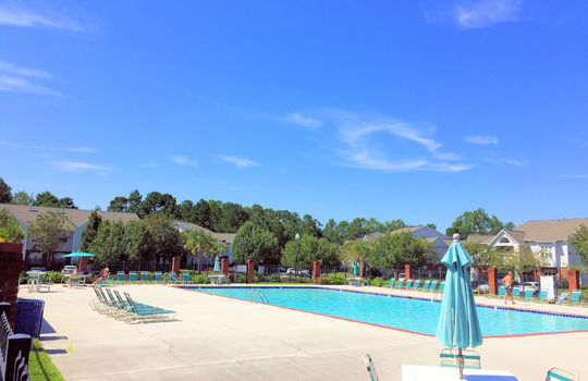 Breezwood Condominiums - Pool