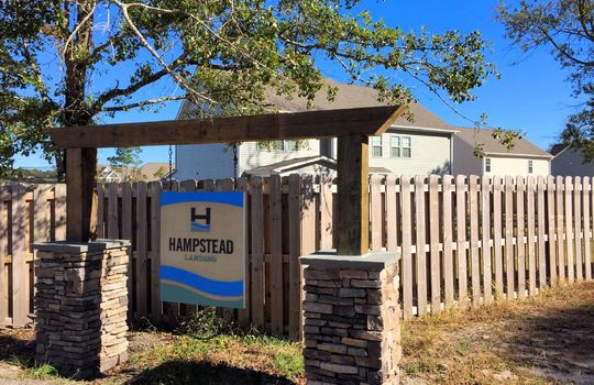 Hampstead Landing - Entrance Sign