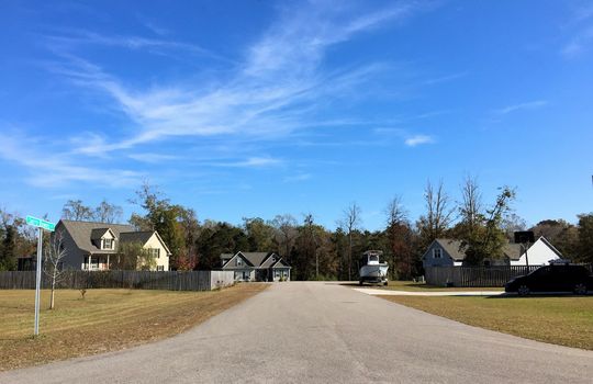 Kings Heritage Farm - Streetscape