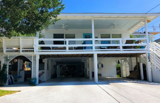 Schloss - Example Home