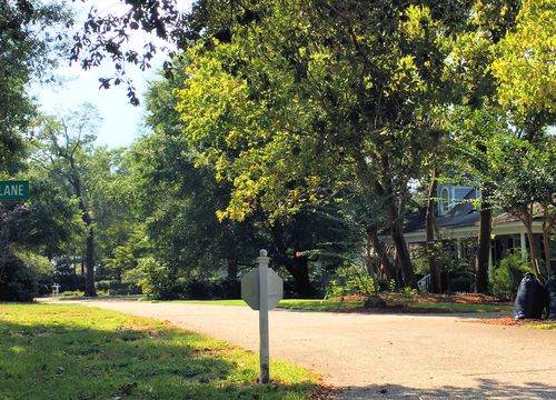 Oak Village at Airlie