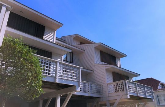 Lookout Harbour - Exterior of Building