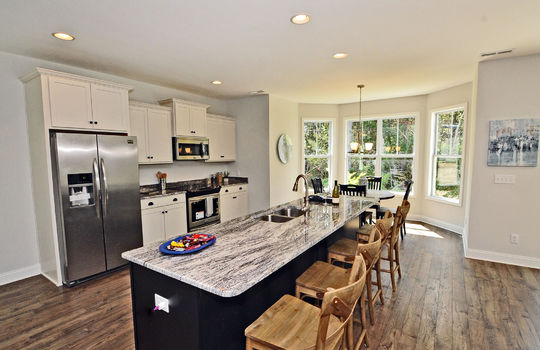 Roundtree Ridge - Kitchen