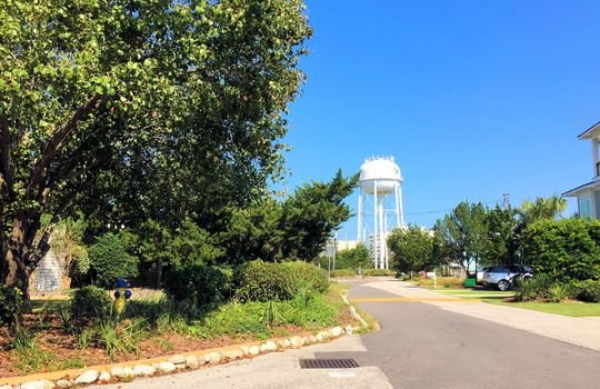 Parmele Isle - Streetscape