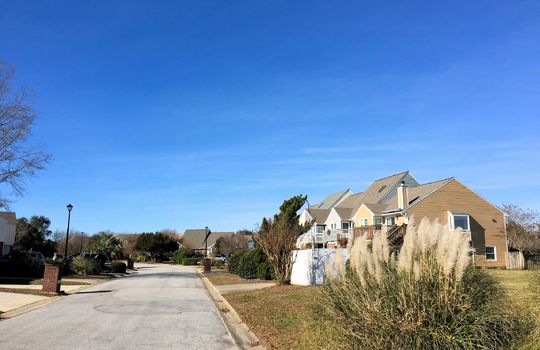Bayshore Marina - Streetscape