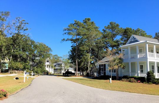 Tidalwalk - Streetscape