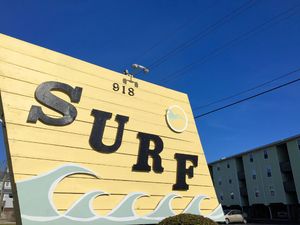 Surf Condominiums - Entrance Sign