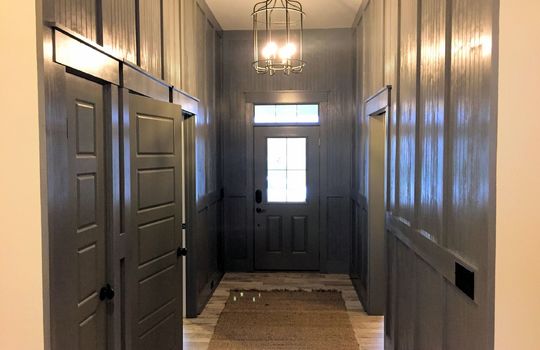 Kaylies Cove - Entryway