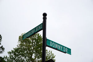 Sparrows Bend - Street Sign