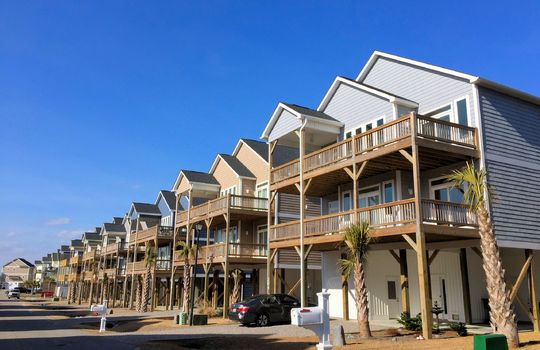Nautic Bay - Streetscape