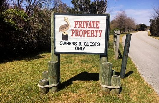 Pelican Point - Private Propert Sign