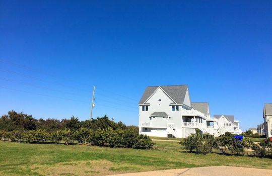 Ocean Ridge Village - Streetscape